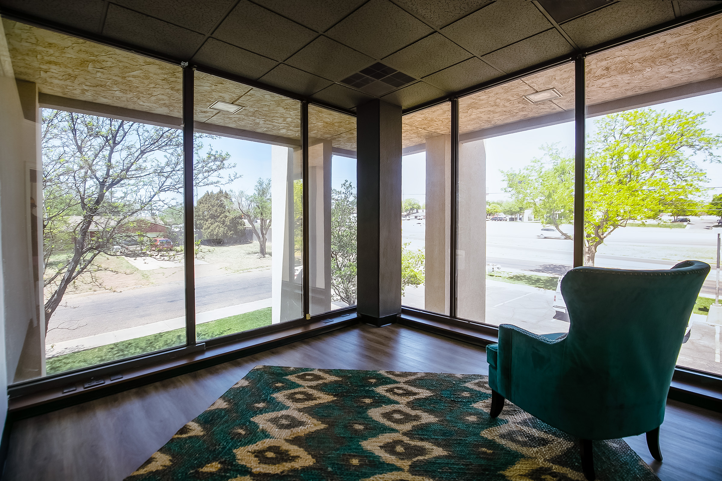 gorgeous light-filled offices for rent in Amarillo